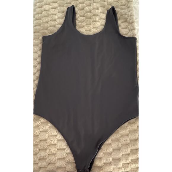 Torrid Sculpting Knit Double Scoop Bodysuit Womens Plus Gray Size 1 - Picture 1 of 7